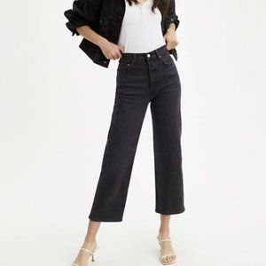 NWT Levi's Ribcage Ankle Straight Jeans Black
